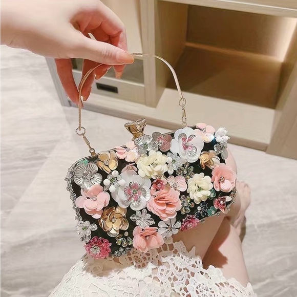 Jane Chic Designs Black Blooming Bliss Clutch - Picture 3 of 9